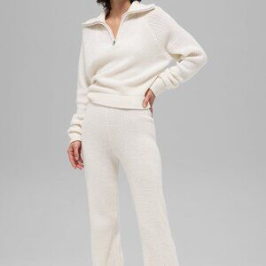 Alo Yoga Cashmere Plush Waffle 1/4 Zip Pullover and High-Waist Plush Waffle Pant